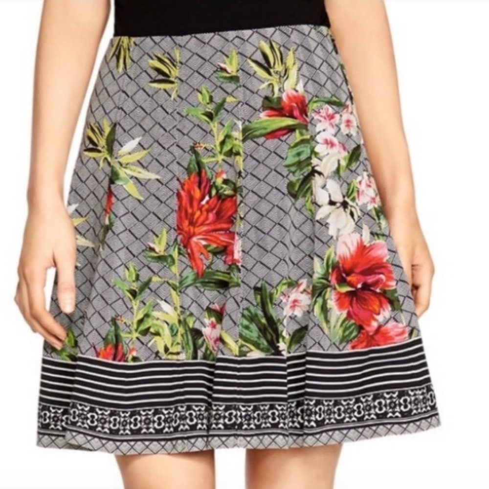 WHBM Flirt Floral Skirt